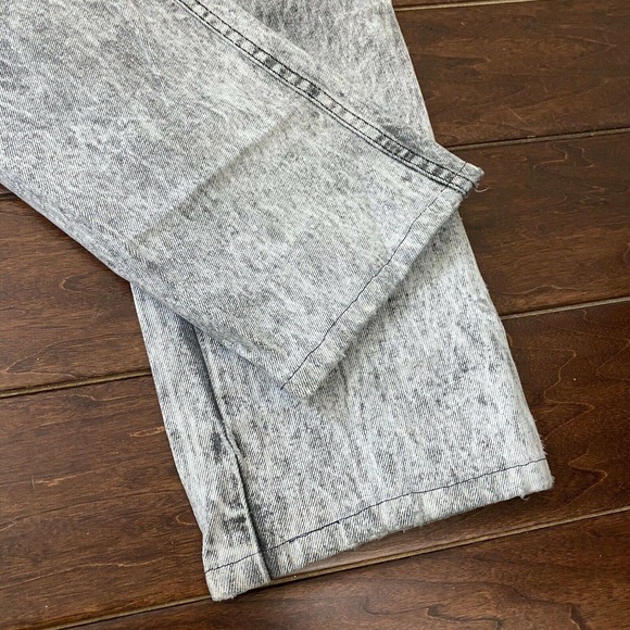 Vintage Dusted Denim Trucker Acid Wash Jeans - Picture 2 of 12